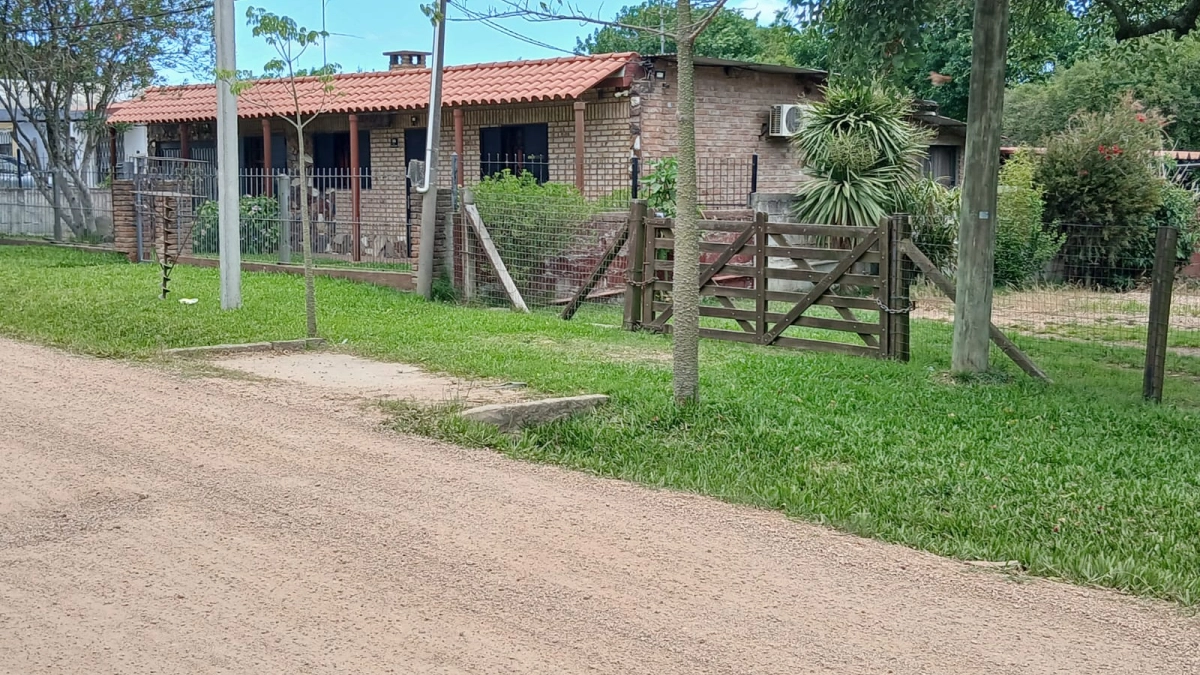 Imagen 2 Casa quinta en Toledo chico, al límite con Montevideo